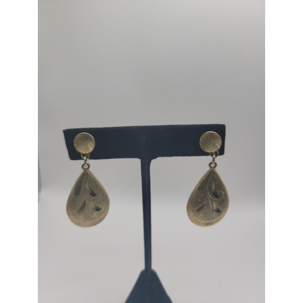 Vintage Gold Tone Teardrop Clip On Earrings Etched Leaf Floral Brushed Metal Dan